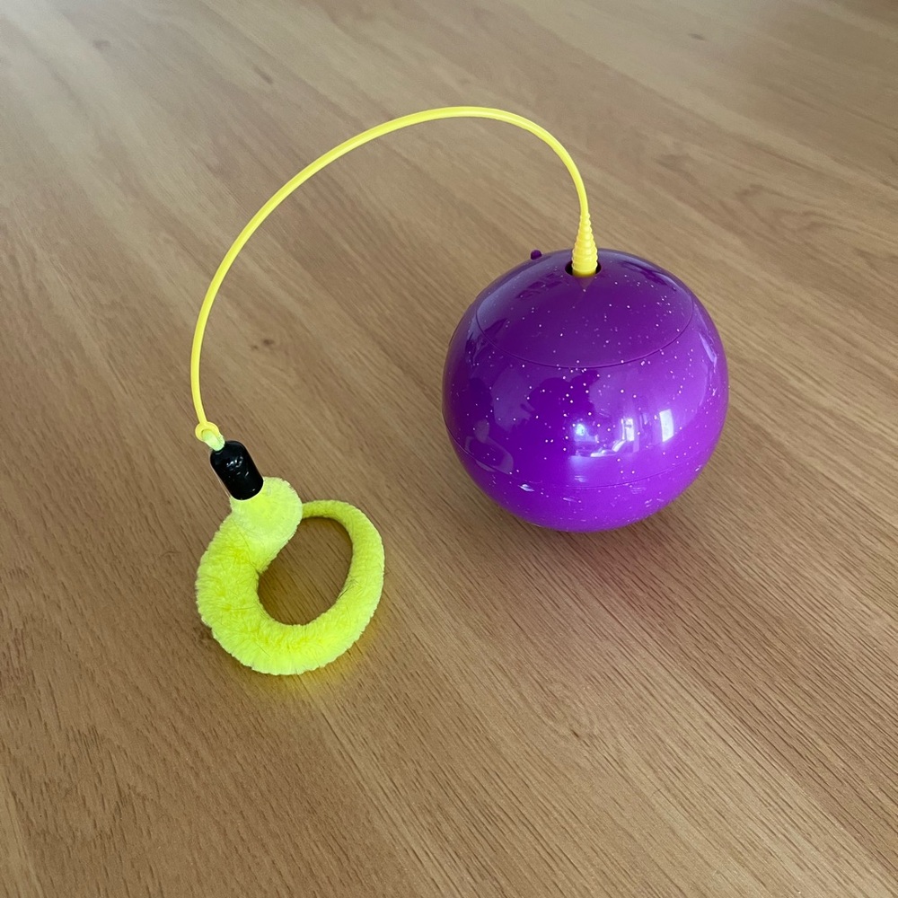 KONG Purrsuit Whirlwind Cat Toy